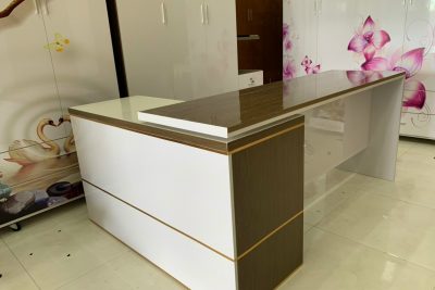 Bàn làm việc BLV005