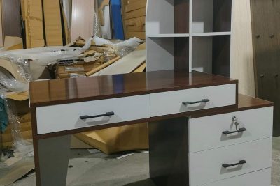 Bàn làm việc BLV023