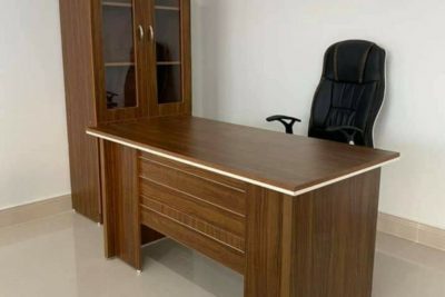 Bàn làm việc BLV024