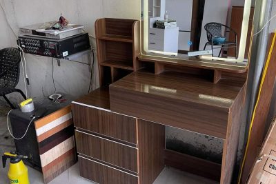 Bàn trang điểm BTD018