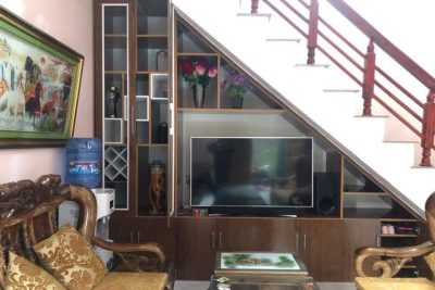 TỦ CẦU THANG+ KỆ TIVI 006