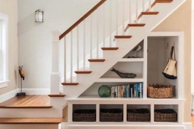 TỦ CẦU THANG 022